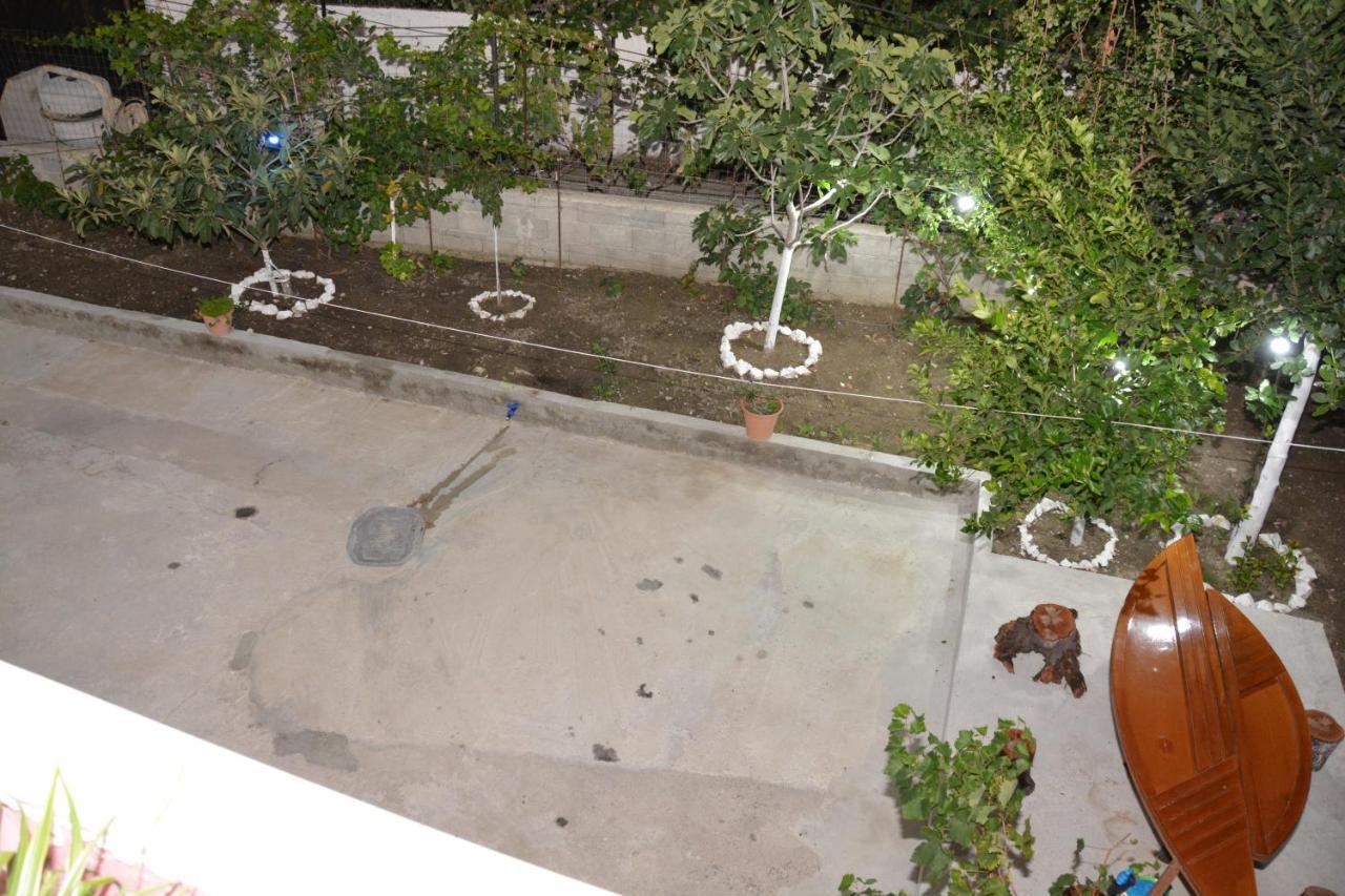 Mico'S Apartments Vlore Bagian luar foto