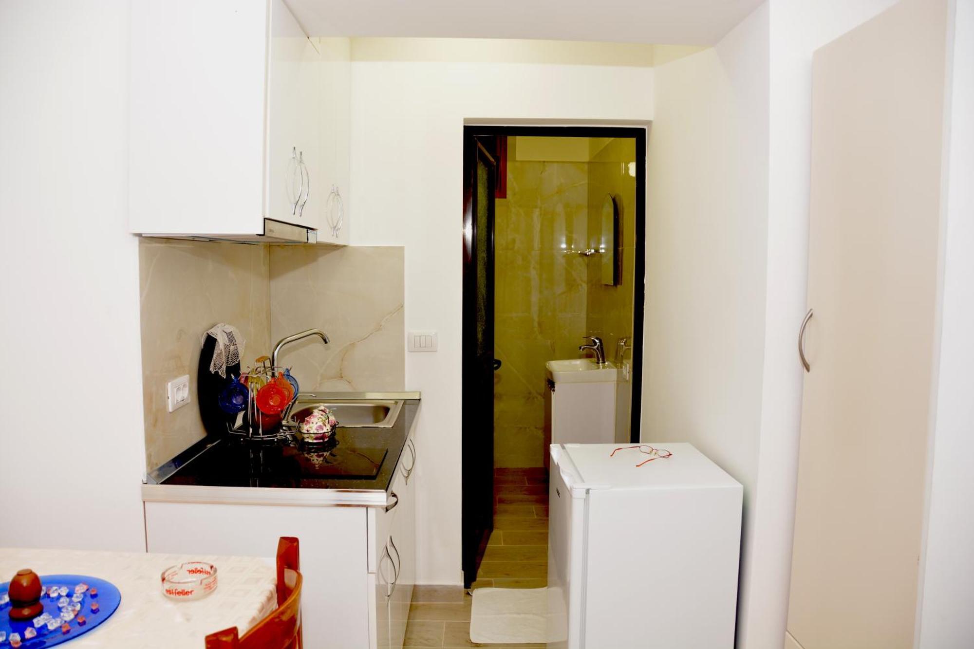 Mico'S Apartments Vlore Bagian luar foto